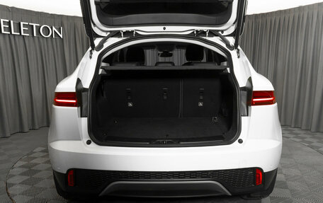 Jaguar E-Pace, 2018 год, 2 580 000 рублей, 26 фотография