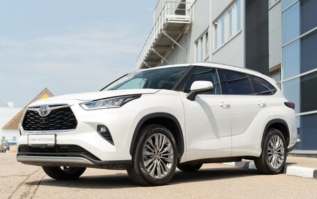 Toyota Highlander, 2025 год, 6 190 000 рублей, 3 фотография