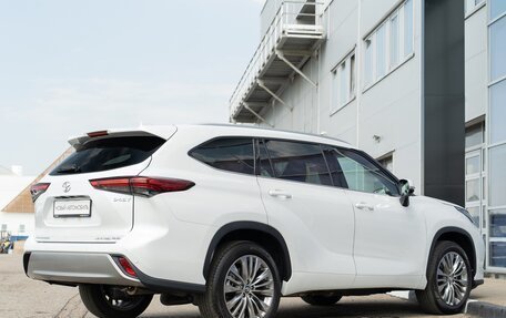 Toyota Highlander, 2025 год, 6 190 000 рублей, 7 фотография