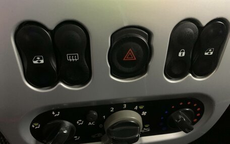 Renault Sandero I, 2011 год, 565 000 рублей, 19 фотография