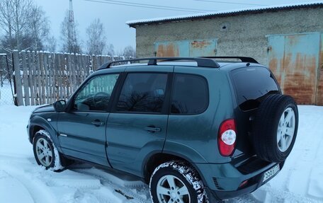 Chevrolet Niva I рестайлинг, 2013 год, 599 000 рублей, 2 фотография