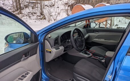 Hyundai Elantra VI рестайлинг, 2017 год, 1 300 000 рублей, 7 фотография