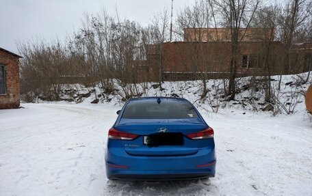 Hyundai Elantra VI рестайлинг, 2017 год, 1 300 000 рублей, 6 фотография