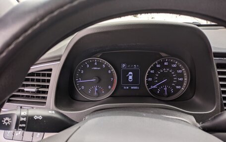 Hyundai Elantra VI рестайлинг, 2017 год, 1 300 000 рублей, 9 фотография