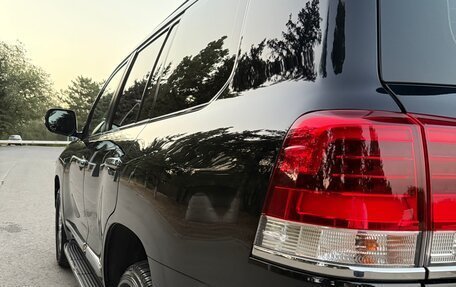 Toyota Land Cruiser 200, 2015 год, 5 500 000 рублей, 2 фотография