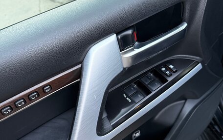 Toyota Land Cruiser 200, 2015 год, 5 500 000 рублей, 20 фотография