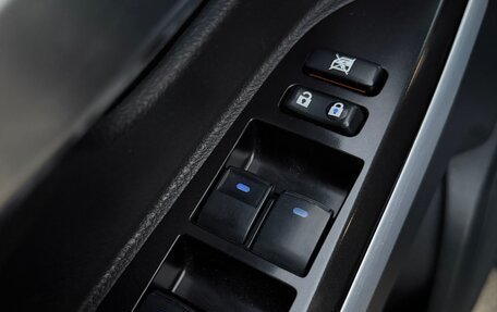 Toyota Land Cruiser 200, 2015 год, 5 500 000 рублей, 21 фотография