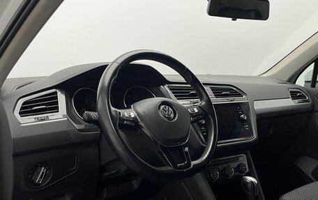 Volkswagen Tiguan II, 2020 год, 2 750 000 рублей, 19 фотография