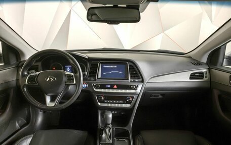 Hyundai Sonata VII, 2019 год, 1 899 000 рублей, 14 фотография