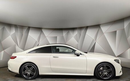 Mercedes-Benz E-Класс, 2019 год, 4 555 000 рублей, 6 фотография