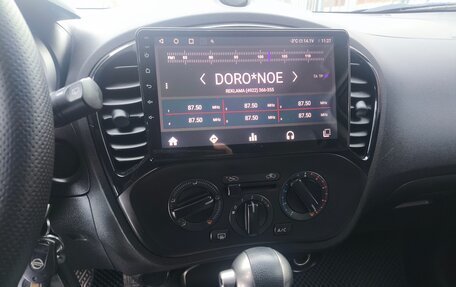 Nissan Juke II, 2013 год, 810 000 рублей, 22 фотография