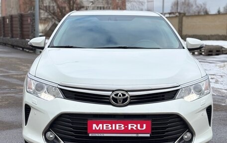 Toyota Camry, 2016 год, 2 140 000 рублей, 2 фотография
