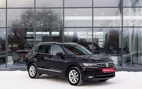 Volkswagen Tiguan II, 2018 год, 3 100 200 рублей, 5 фотография