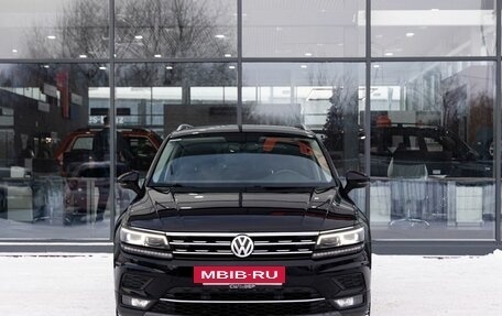 Volkswagen Tiguan II, 2018 год, 3 100 200 рублей, 3 фотография