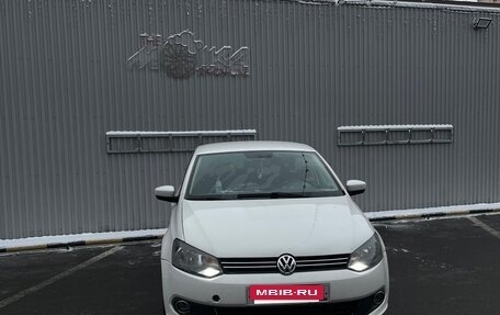 Volkswagen Polo VI (EU Market), 2011 год, 600 000 рублей, 2 фотография