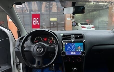 Volkswagen Polo VI (EU Market), 2011 год, 600 000 рублей, 5 фотография