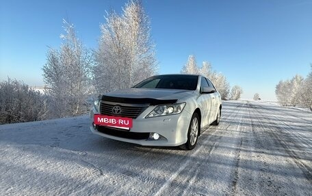 Toyota Camry, 2012 год, 1 820 000 рублей, 2 фотография