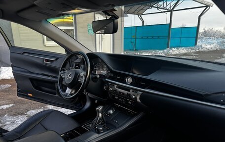 Lexus ES VII, 2016 год, 2 435 000 рублей, 6 фотография