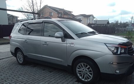 SsangYong Korando Turismo, 2013 год, 1 450 000 рублей, 8 фотография