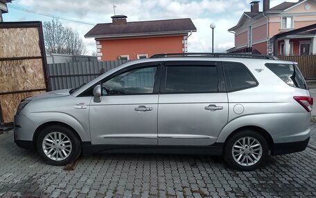 SsangYong Korando Turismo, 2013 год, 1 450 000 рублей, 10 фотография