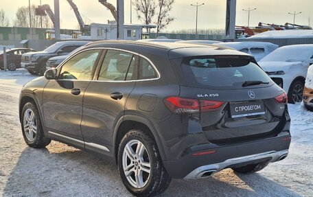 Mercedes-Benz GLA, 2021 год, 3 150 000 рублей, 4 фотография