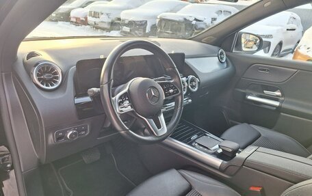 Mercedes-Benz GLA, 2021 год, 3 150 000 рублей, 11 фотография