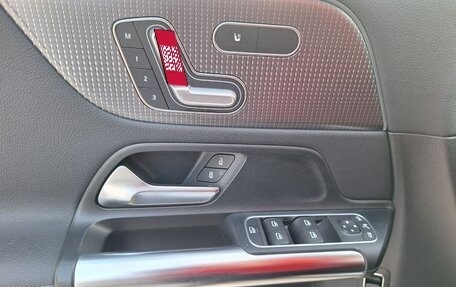 Mercedes-Benz GLA, 2021 год, 3 150 000 рублей, 10 фотография