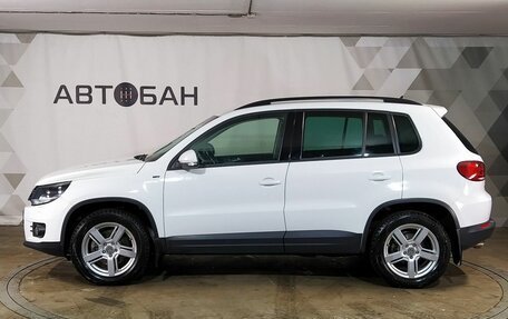 Volkswagen Tiguan I, 2015 год, 1 799 000 рублей, 4 фотография