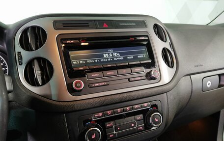 Volkswagen Tiguan I, 2015 год, 1 799 000 рублей, 13 фотография