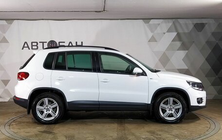 Volkswagen Tiguan I, 2015 год, 1 799 000 рублей, 6 фотография
