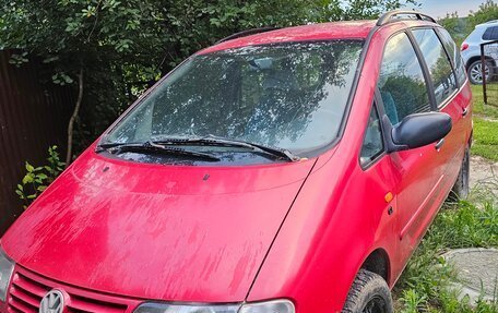 Volkswagen Sharan I рестайлинг, 1997 год, 300 000 рублей, 1 фотография