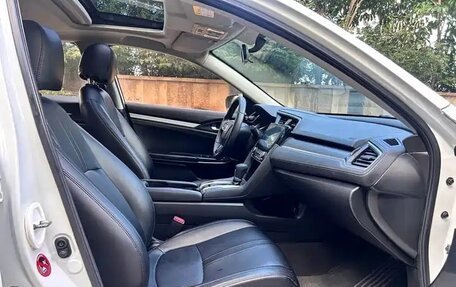 Honda Civic IX, 2017 год, 1 350 400 рублей, 9 фотография