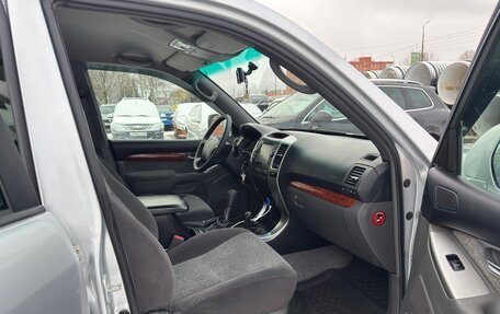 Toyota Land Cruiser Prado 120 рестайлинг, 2008 год, 2 380 000 рублей, 15 фотография