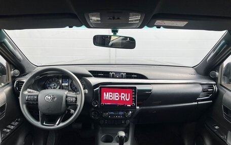 Toyota Hilux VIII, 2025 год, 6 500 000 рублей, 15 фотография