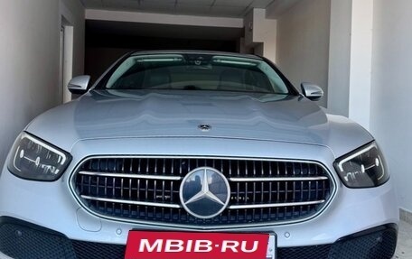 Mercedes-Benz E-Класс, 2021 год, 5 500 000 рублей, 7 фотография