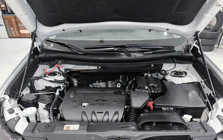 Mitsubishi Outlander III рестайлинг 3, 2017 год, 2 099 000 рублей, 11 фотография