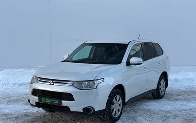 Mitsubishi Outlander III рестайлинг 3, 2014 год, 1 155 000 рублей, 1 фотография