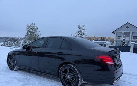 Mercedes-Benz E-Класс, 2019 год, 2 950 000 рублей, 5 фотография
