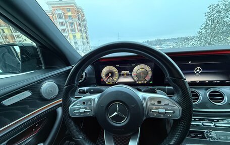 Mercedes-Benz E-Класс, 2019 год, 2 950 000 рублей, 21 фотография