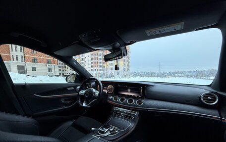 Mercedes-Benz E-Класс, 2019 год, 2 950 000 рублей, 20 фотография