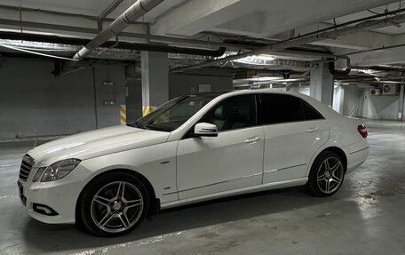 Mercedes-Benz E-Класс, 2010 год, 1 250 000 рублей, 4 фотография