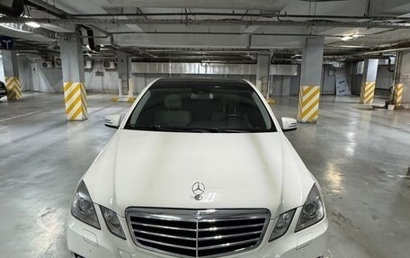 Mercedes-Benz E-Класс, 2010 год, 1 250 000 рублей, 2 фотография
