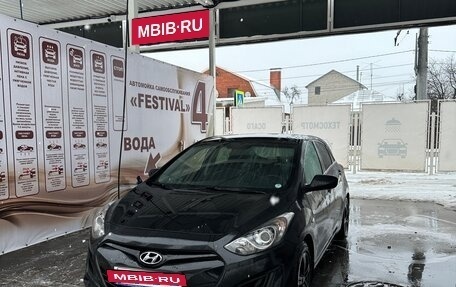 Hyundai i30 II рестайлинг, 2012 год, 870 000 рублей, 3 фотография