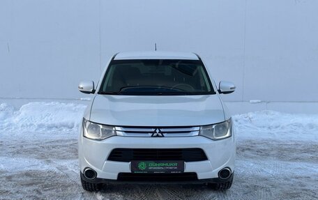 Mitsubishi Outlander III рестайлинг 3, 2014 год, 1 155 000 рублей, 2 фотография