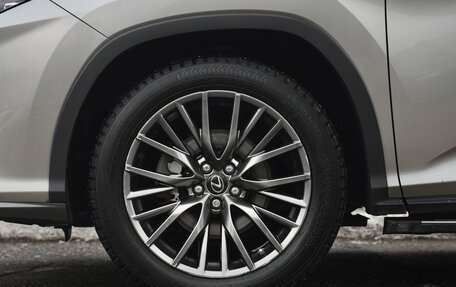 Lexus RX IV рестайлинг, 2019 год, 5 400 000 рублей, 3 фотография