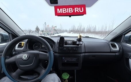 Skoda Fabia II, 2010 год, 450 000 рублей, 3 фотография