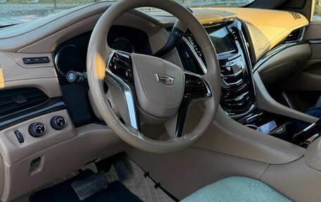 Cadillac Escalade IV, 2020 год, 8 800 000 рублей, 9 фотография