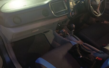 Honda Insight II рестайлинг, 2009 год, 785 000 рублей, 11 фотография