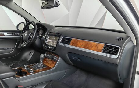 Volkswagen Touareg III, 2013 год, 1 789 000 рублей, 13 фотография