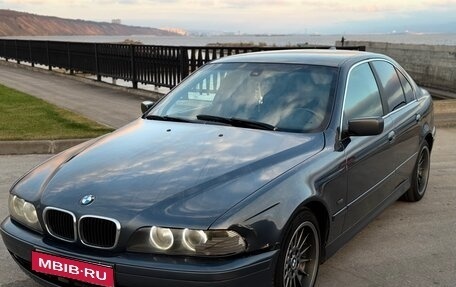 BMW 5 серия, 2001 год, 550 000 рублей, 1 фотография